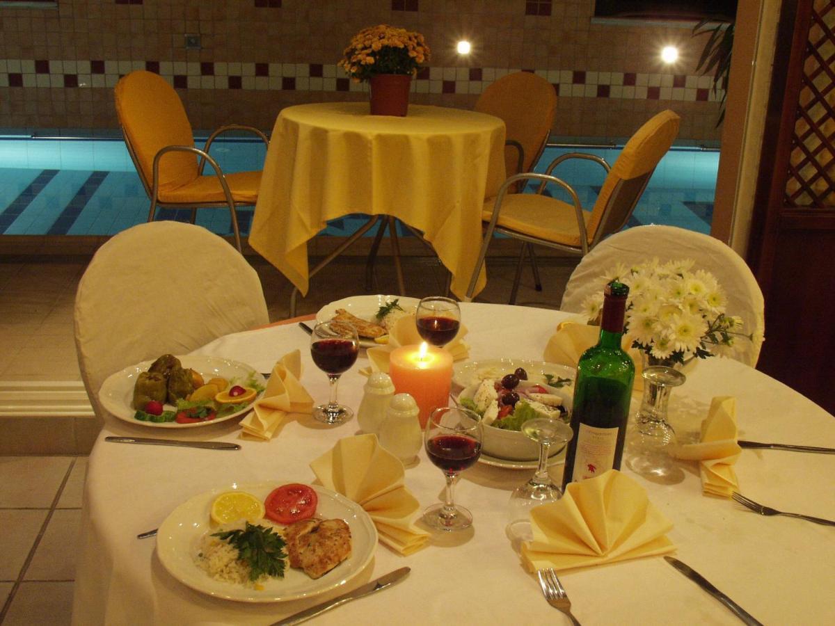 Hotel Platon Beach Olympiakí Aktí Екстериор снимка